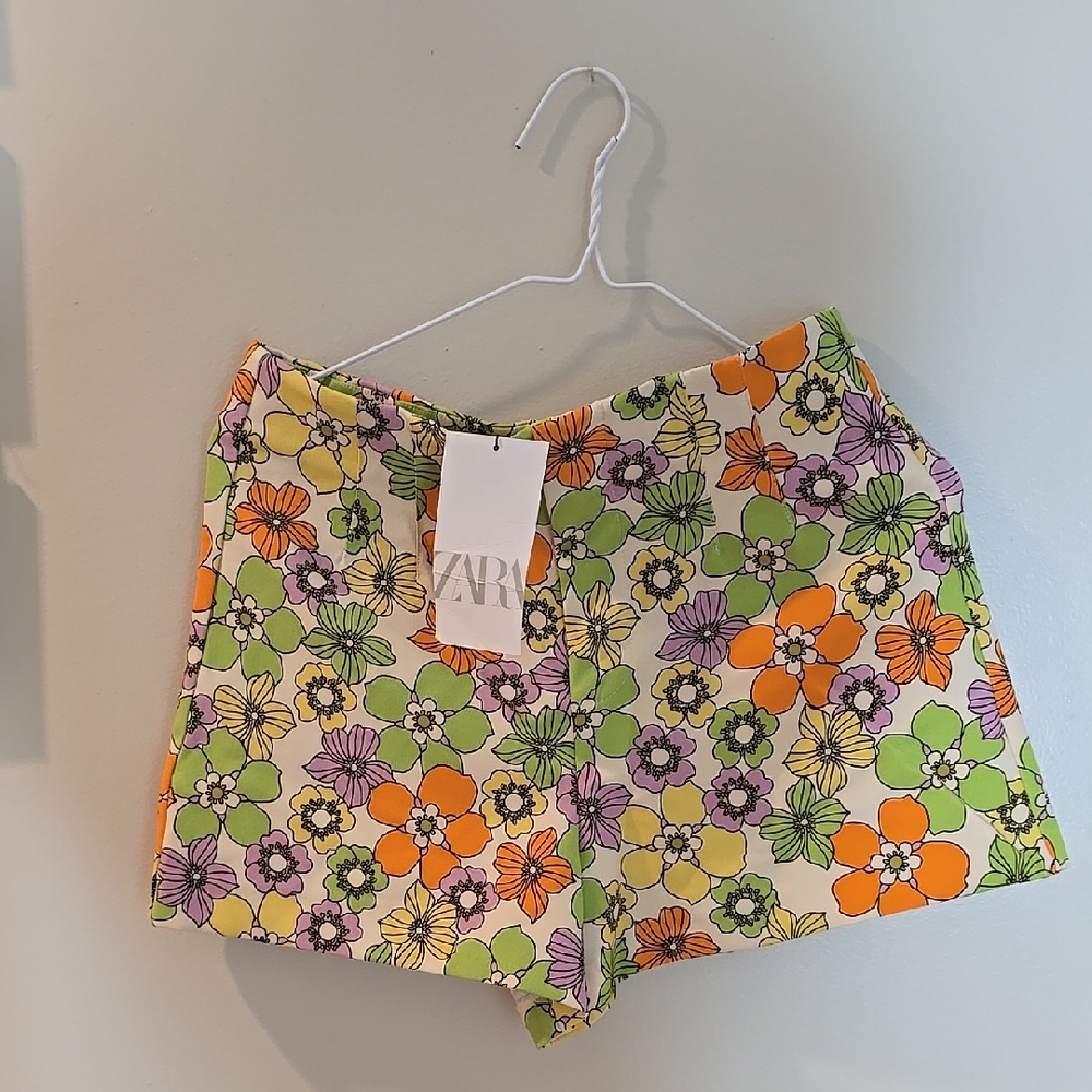 Zara Floral Women's Shorts NWT